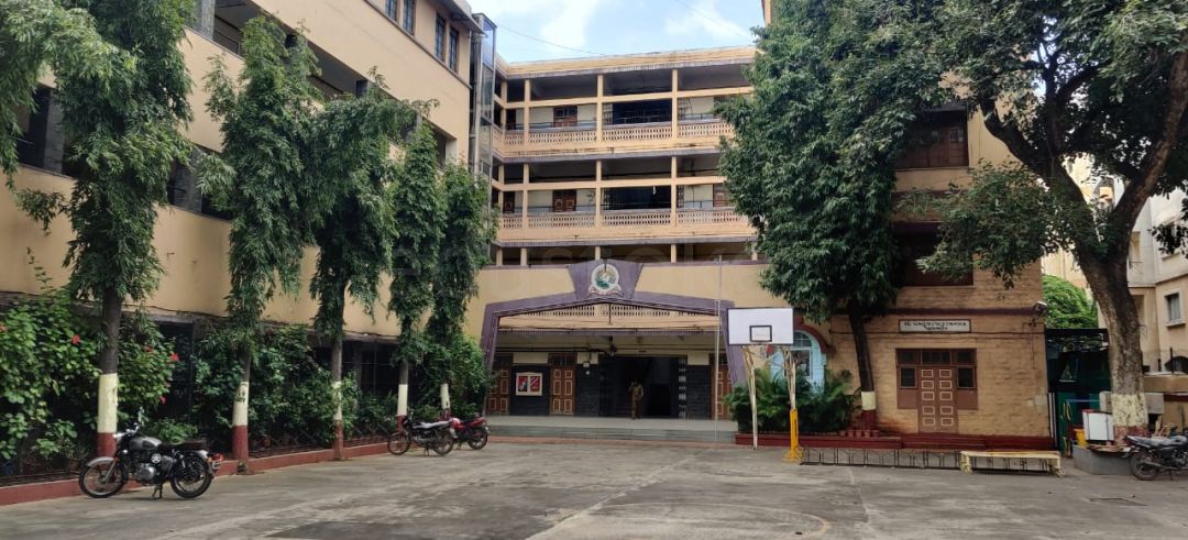  S.M. Choksey High School and Junior College