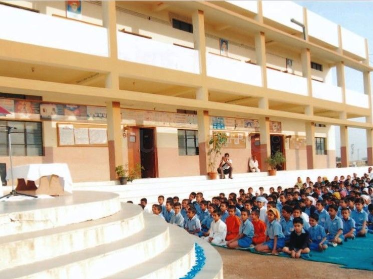  SANT SRI ASARAMJI BAPU GURUKUL