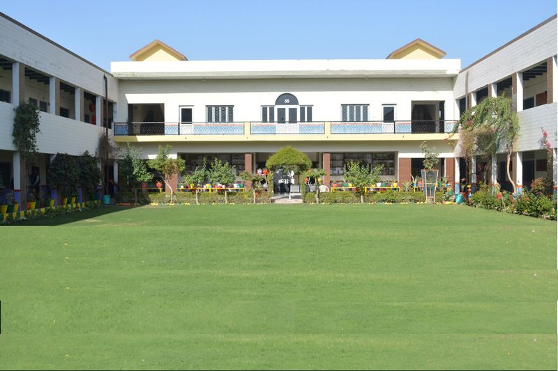  Parmeshwari Devi Dhanuka Saraswati Vidhya Mandir