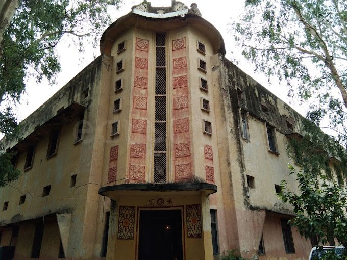  S.R.S.D. SENIOR SECONDARY SCHOOL