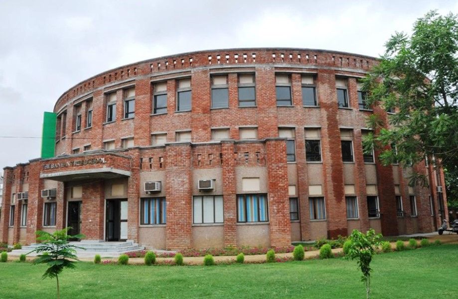  Banyan Tree School