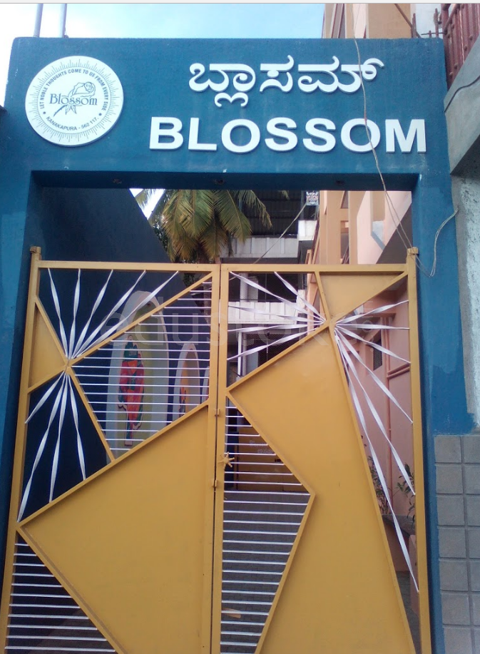  BLOSSOM HIGH SCHOOL