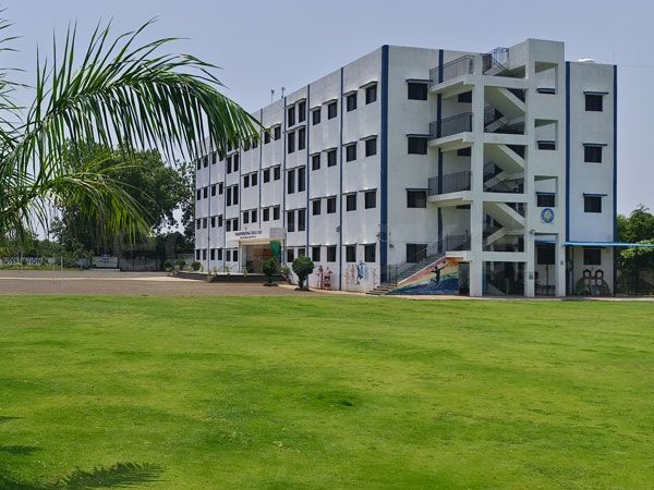  Podar International School  - Paratwada