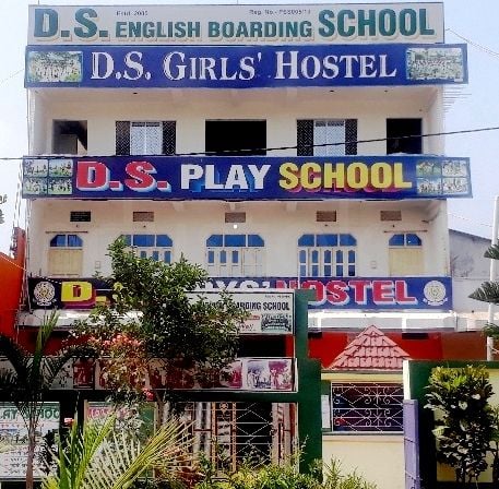  D S ENGLISH BOARDING SCHOOL