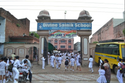 CBSE Schools in Hamrautia, Varanasi, Divine Sainik School,  DLW Road, Lahartara Boulia, Manduwadih, Shivdaspur, Shivdaspur, Varanasi