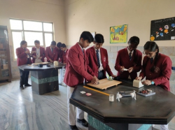 Modern Shanti Niketan Public School Galley Image 3