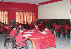 Modern Shanti Niketan Public School Galley Image 4