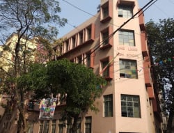 Schools in Kolkata, Ling Lliang High School, P-7, Hide Lane, Opposite Johor Building, Poddar Court, Tiretti, Poddar Court,Tiretti, Kolkata