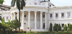 Day School near Park Street Area, Kolkata, La Martiniere For Boys, 11, Dr. U. N. Brahmachari Street (Loudon Street), Elgin, Kolkata