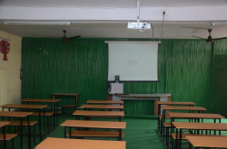 K.L.MEHTA DAYANAND PUBLIC SR. SEC. SCHOOL Galley Image 3